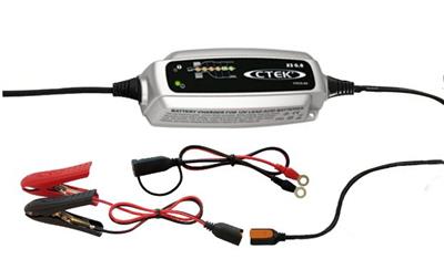 C-TEK BATTERY CHARGER XS – 0.8A 6 STEP CHARGER
